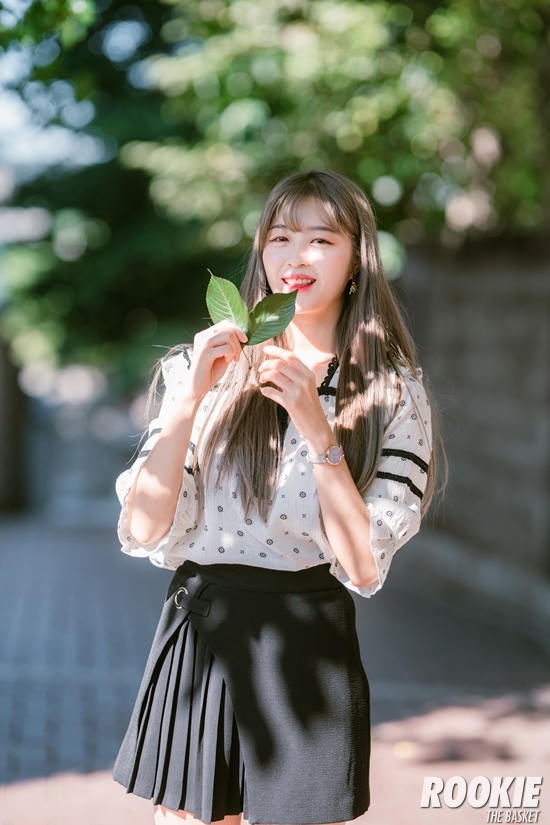 월간여신] 세상 하나도 안 차가운 얼음공주, 치어리더 안지은 ② < 월간여신 < KBL < News < 기사본문 - ROOKIE