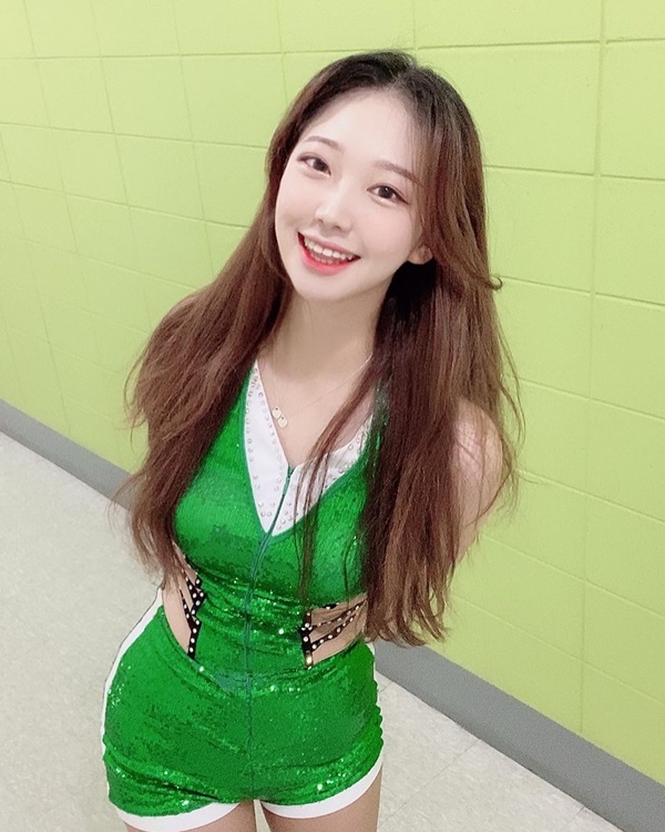 스포츠를 좋아한 여고생, 우수한 치어리더가 되다 < KBL < News < 기사본문 - ROOKIE
