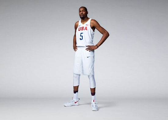 FY16_INNO_BB_AEROSWIFT_USAB_KDURANT_MNS_rectangle_1600.jpg