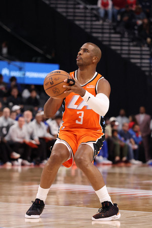 LA 클리퍼스 유니폼을 입은 크리스 폴